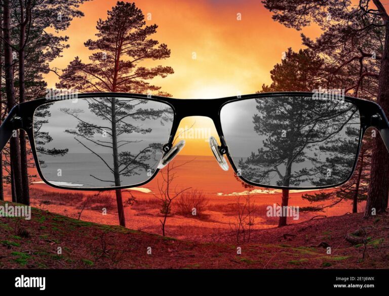 looking through glasses to a beautiful sunset Sunset looking through glasses hi-res stock photography and images