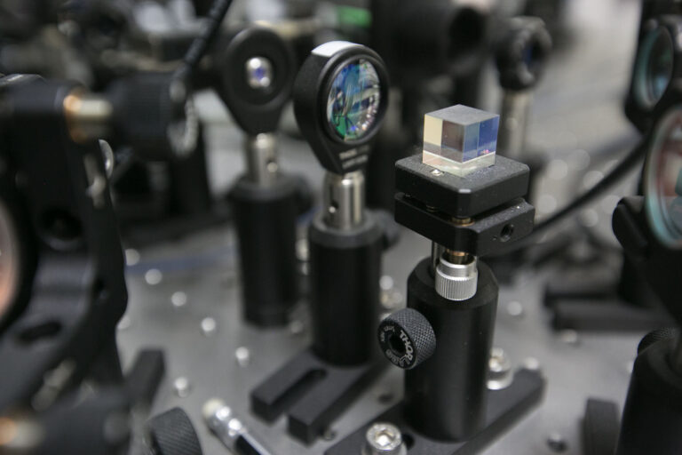 one way quantum computing Experimental all-optical one-way quantum computing von robert prevedel