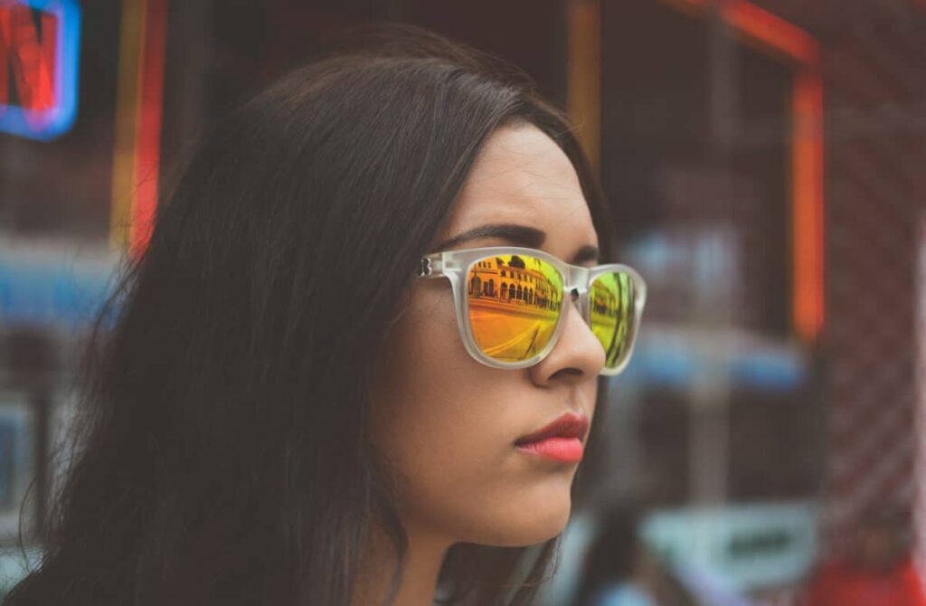 looking at the world in chaos through glasses Premium ai image looking at the world in chaos through glasses Premium ai image