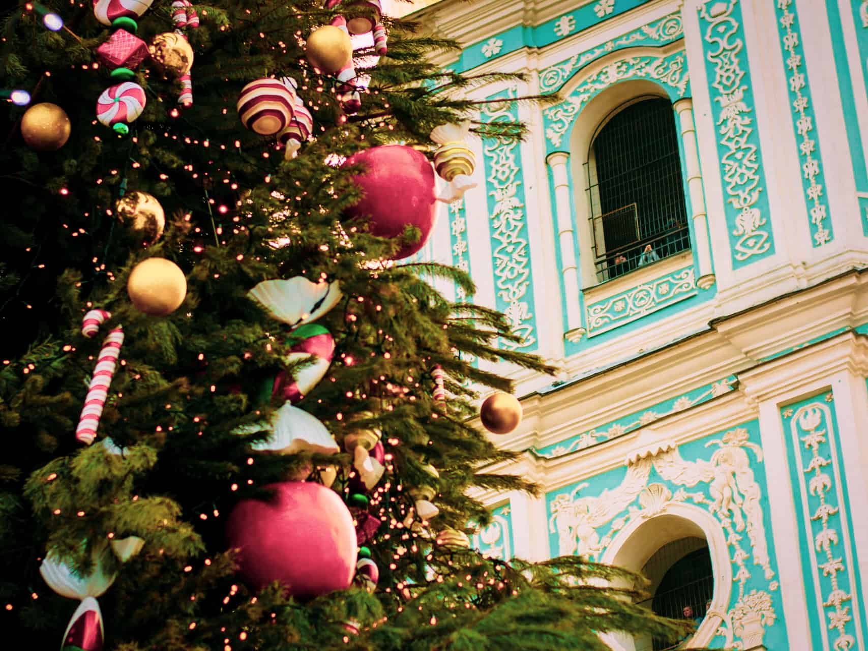 Incredible Christmas Decorations From Around The World