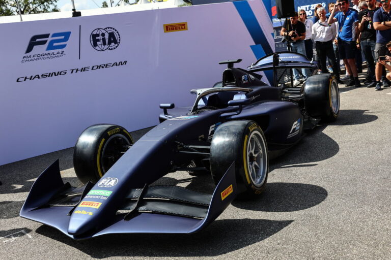 2024 fia formula 2 cars Formula 2 unveils its new-for-2024 car to be built by dallara