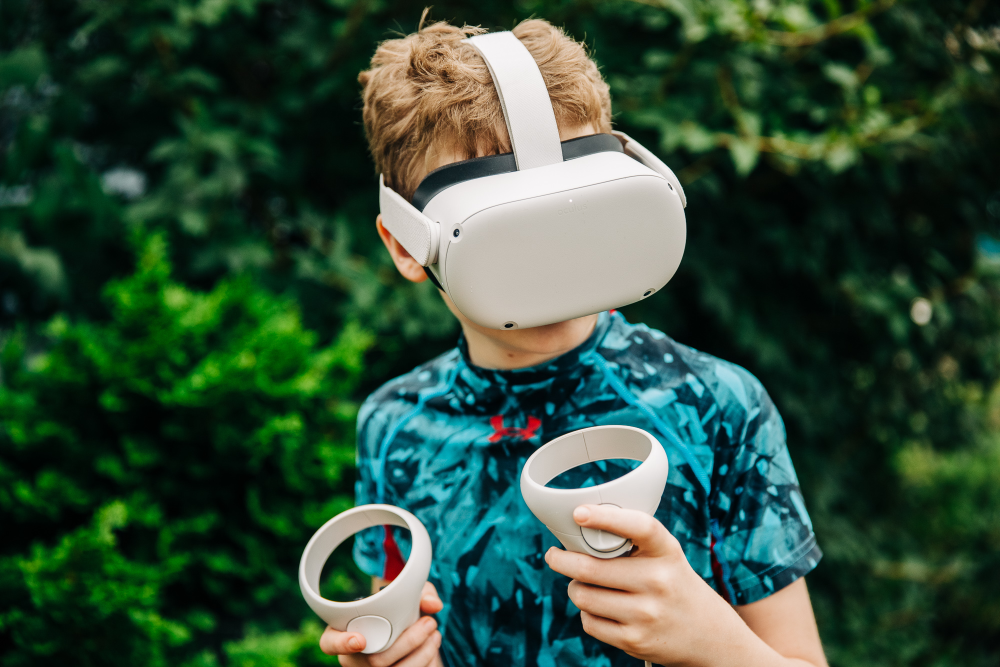 The Oculus Quest 2 Virtual Reality VR Headset is the best you can buy.